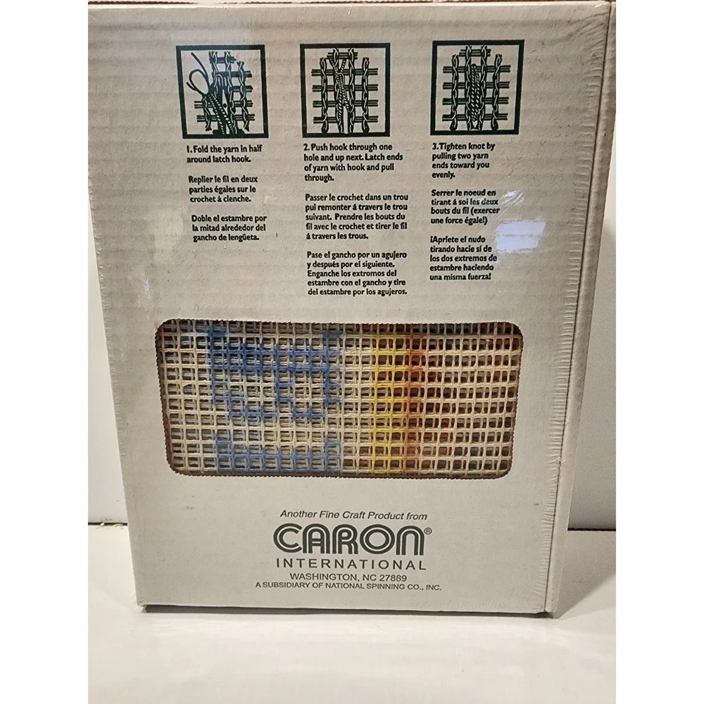 Caron Latch Hook Kit Natura R028 God Bless America‎ Flag 20 x 27 Americana NEW